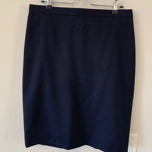 J.Crew no 2 pencil skirt size 8 navy